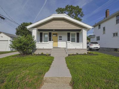 2647 Freeman Ave