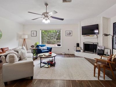17602 Sundrop Ln