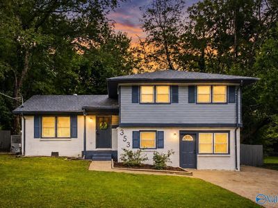 353 College Park Ct NW