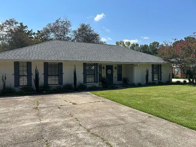 1115 Willow Brook Ave
