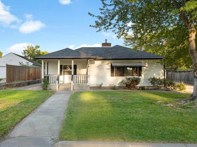 Property at 938 Memorial St, Prosser, WA