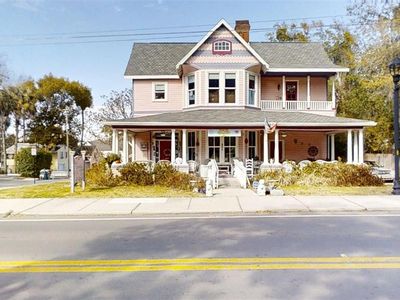 805 E Fort King St