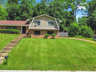 333 Ridgewood Dr