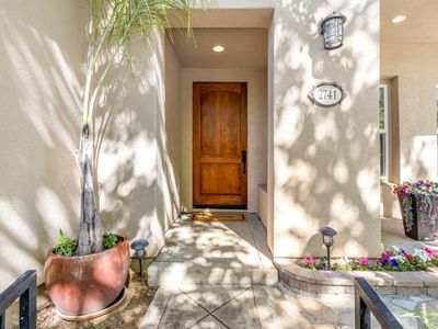 2741 Club Dr