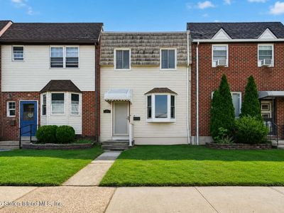 5 Morgan Ln