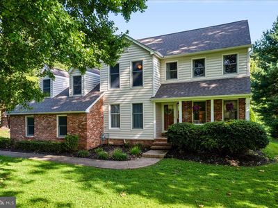 51 W Belmont Dr