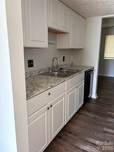 9456 Lexington Cir