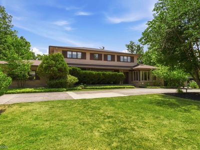 32000 Gates Mills Blvd