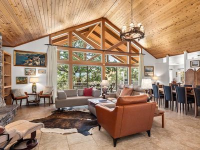 16855 Black Oak Hill Drive