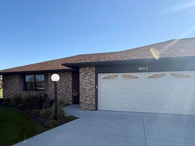 1643 Kathryn Ct #24