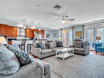 3738 Sandpiper Rd APT 433B