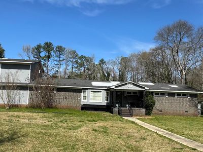 201 Ella Dr