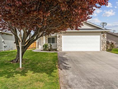 321 Pietra Way