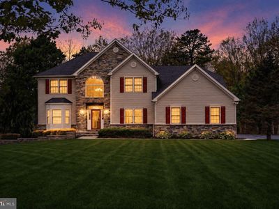 77 Hemlock Dr
