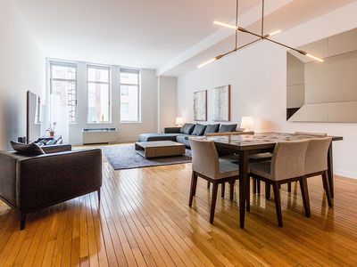 252 7th Ave APT 7M