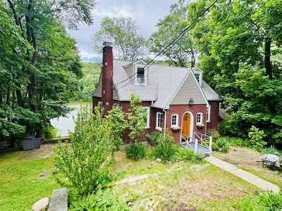 51 Lake Drive