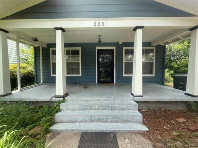 223 N P St