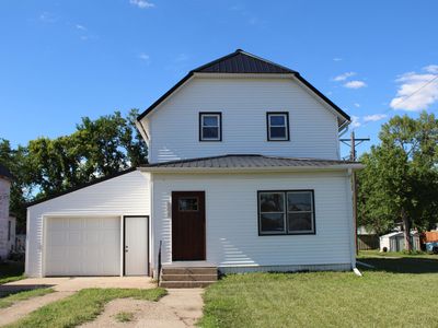204 W Farmer Ave