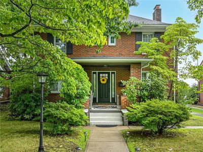 1204 Broadview Blvd