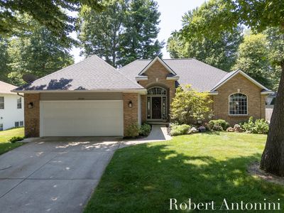 2516 Golfbury Dr SW