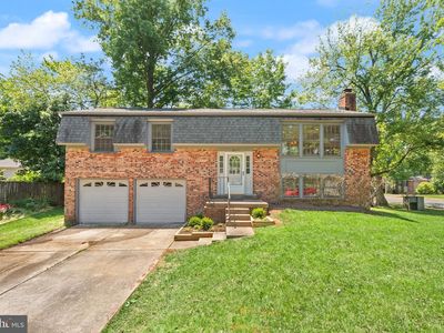 8803 Hayload Ct