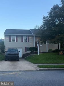18 Lynnwood Dr