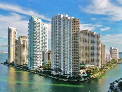 540 Brickell Key Dr APT 910