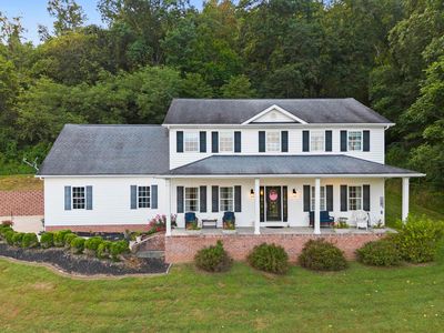 106 Regal Oaks Dr