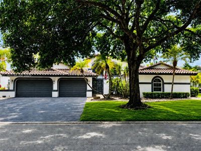 5366 NW 85th Ave