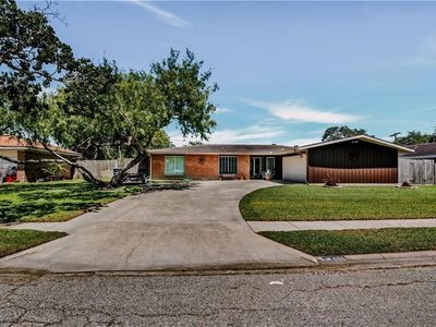 506 Greenway Dr