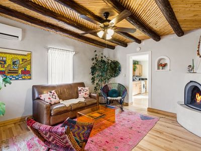 122 W Buena Vista St