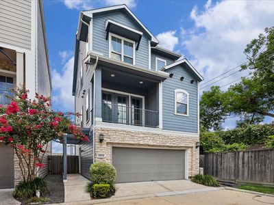 11004 Mikula Dr