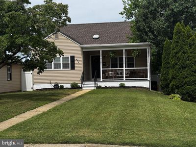 Property at 408 Tomlinson Ave, Laurel Springs, NJ