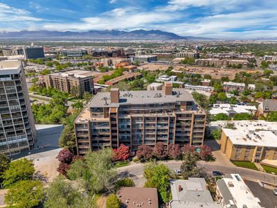 245 N Vine St APT 208