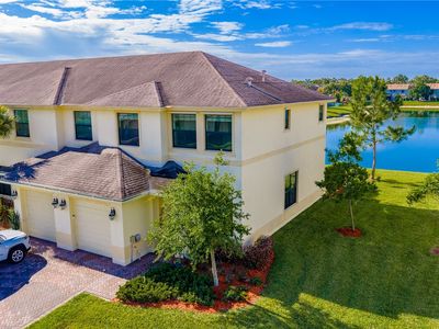 9848 E Villa Cir