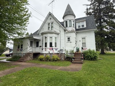 84 Pearl St