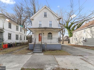 136 Denny Ave