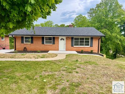1411 Roundabout Rd