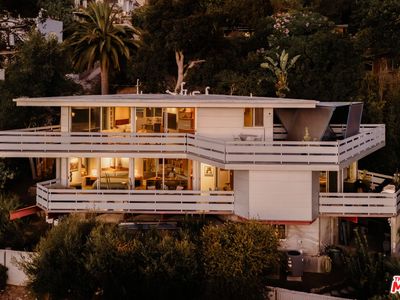 2383 W Loma Vista Pl