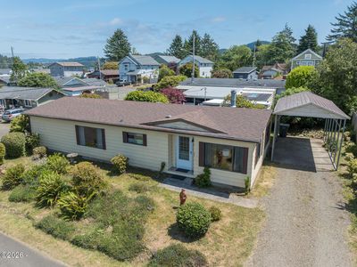 312 SE Reef Ave