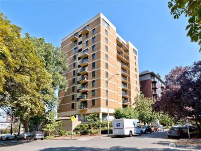 1300 University Street #2A