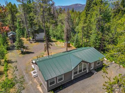 185 Dutch Oven Ln