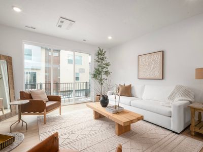 1641 E Meetinghouse Ct #4-103