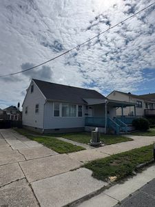 215 N Dudley Ave