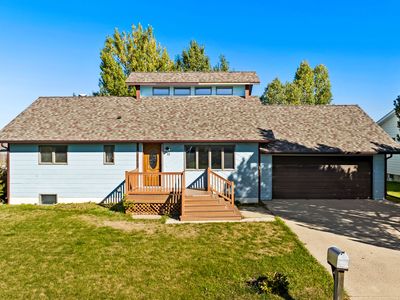 Property at 11 N Idaho St, Conrad, MT