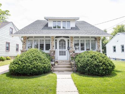 909 Buena Vista AVENUE