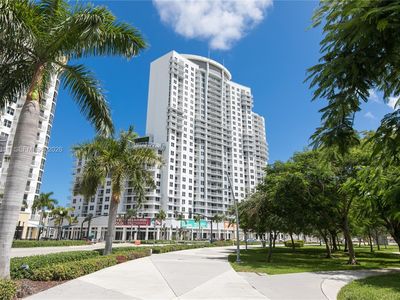 1776 Polk St APT 703