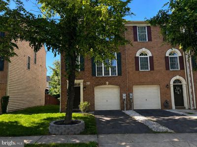8876 Montjoy Pl