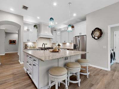 10013 Countryside Dr