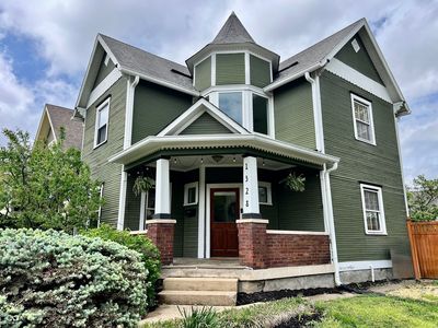 1328 Sturm Ave